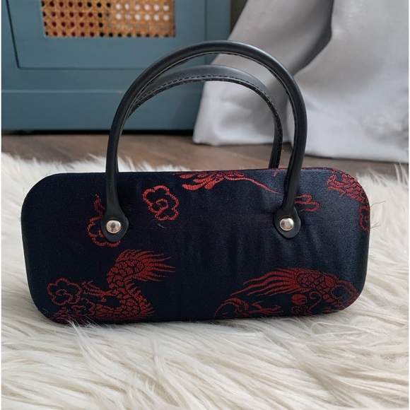 Eyeglass Case - Picture 6 of 9